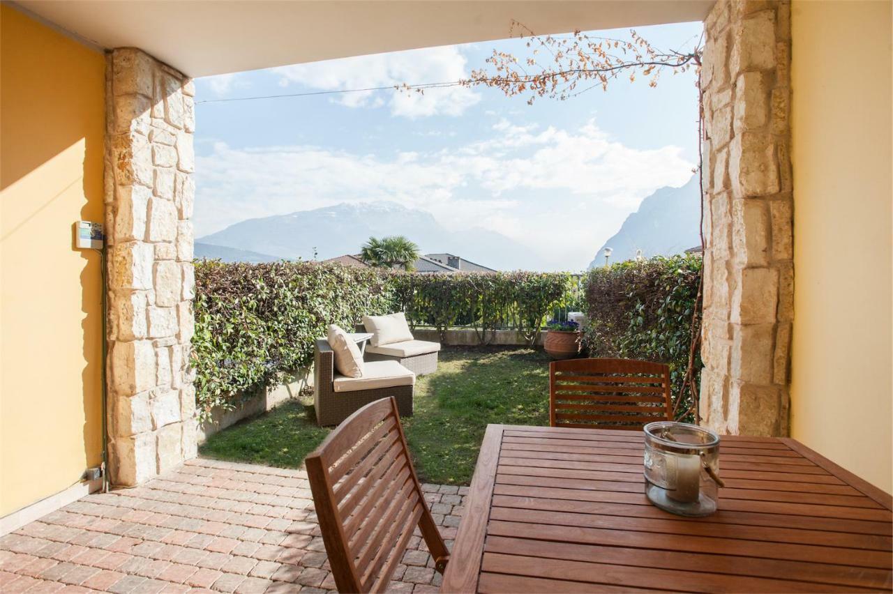Appartamento Casa Davide Riva del Garda Esterno foto