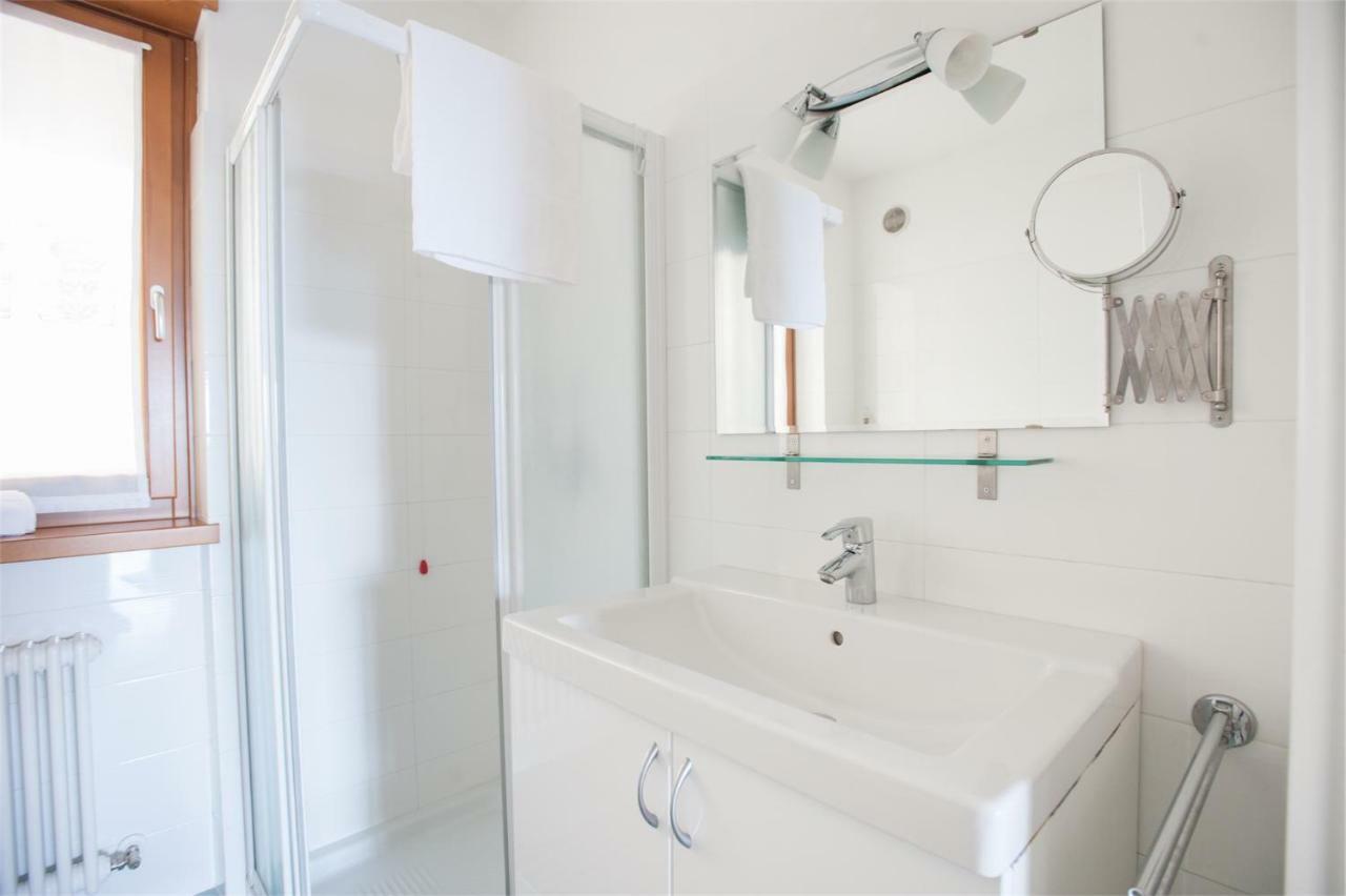 Appartamento Casa Davide Riva del Garda Esterno foto