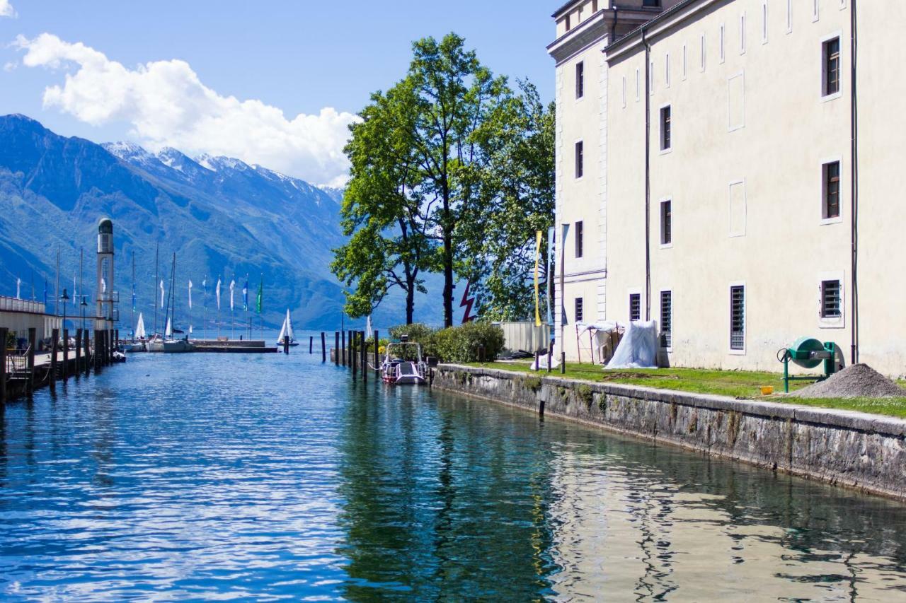 Appartamento Casa Davide Riva del Garda Esterno foto